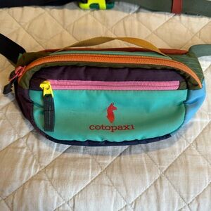 Cotopaxi Kapai 1.5L Del Dia Hip/Fanny Pack